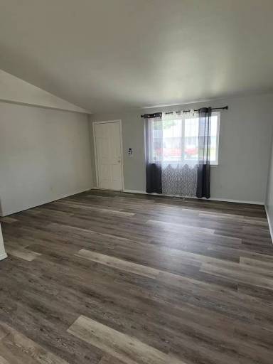 Main picture of 1162 E Grand Dr