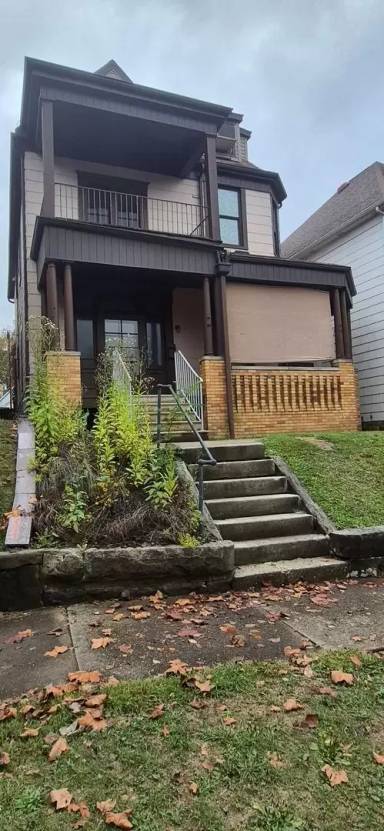 Main picture of 184B Grant Ave