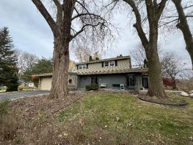 Main picture of 721 W Montclaire Ave