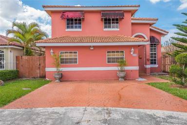 Main picture of 1140 SW 85th Ct
