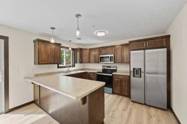 Main picture of 207 4th St N