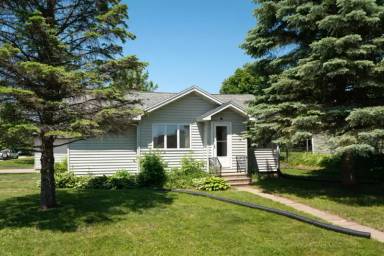 Main picture of 302 E Linton Ave