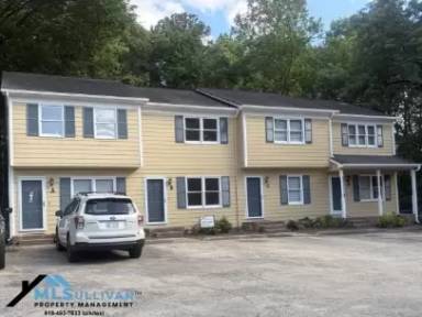 Main picture of 2211 Peppertree St