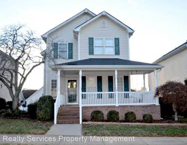 Main picture of 332 Wyndhurst Dr