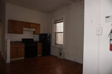 Main picture of 1739 W Diamond St