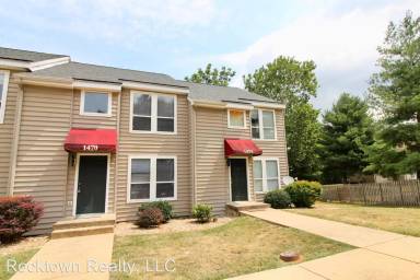 Main picture of Foxhill Townhomes
