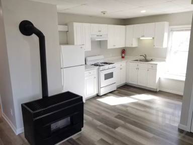 Main picture of 15 Walnut St