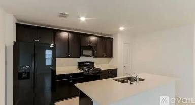 Main picture of 1108 Crestview Dr