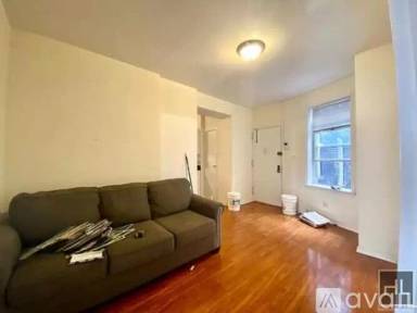 Main picture of 522 E 11th St