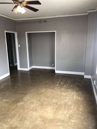 Main picture of 5225 Hollywood Blvd