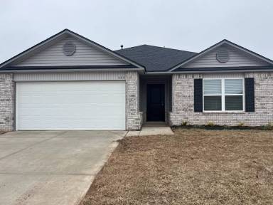 Main picture of 606 NW 119th St