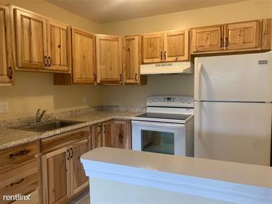 Main picture of 20 Donna Dr