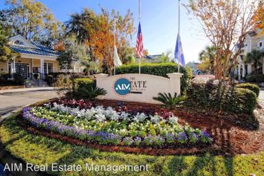 Main picture of Estate At Westbury