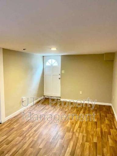 Main picture of 3139 Westminster St