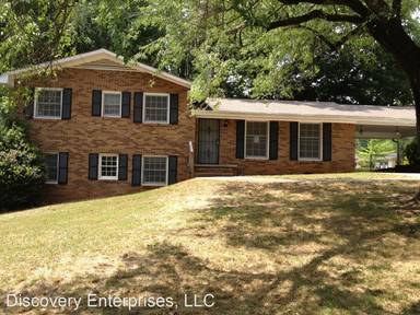 Main picture of 5585 Deerfield Trl