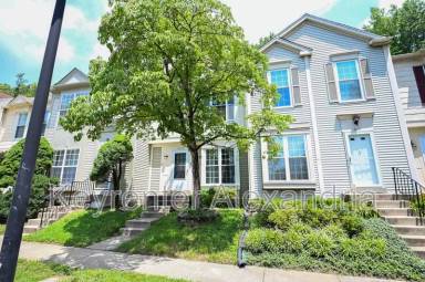 Main picture of 7107 Tolliver St