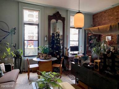 Main picture of 351 West 51st St