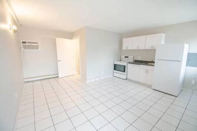 Main picture of 512 3rd Ave SW
