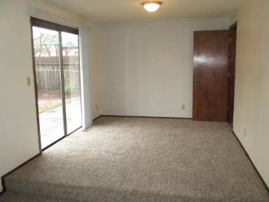 Main picture of 4953 Settlers Dr NE