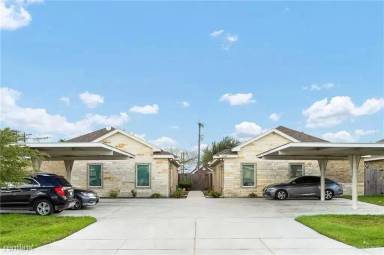 Main picture of 3708 Hawthorne Ave