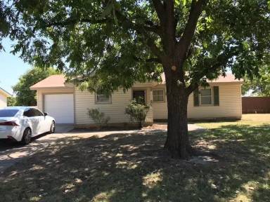 Main picture of 3641 Grand Ave