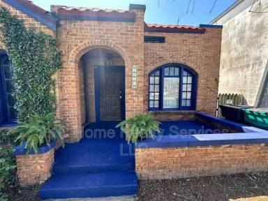 Main picture of 2856 NW 19th St