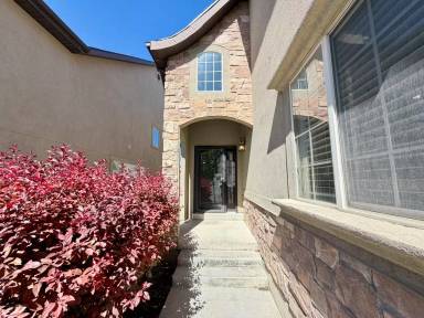 Main picture of 5175 N Fox Hollow Way