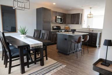 Main picture of 27 Lynx Way
