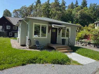 Main picture of 11668 Seola Beach Dr SW