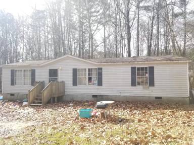 Main picture of 131 Holly Ct