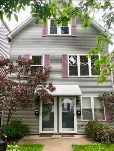 Main picture of 2621 N Drake Ave