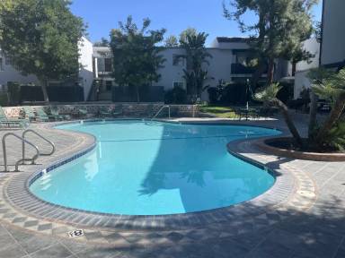 Main picture of California Place