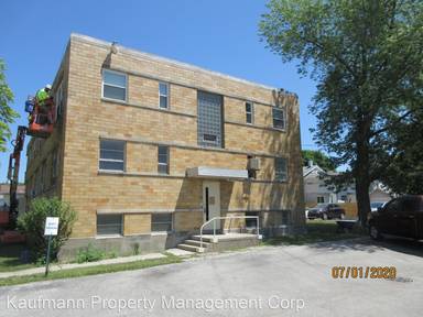 Main picture of 3901 S Wayne Ave