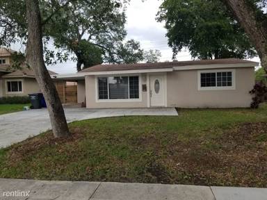 Main picture of 2821 N 66th Ave