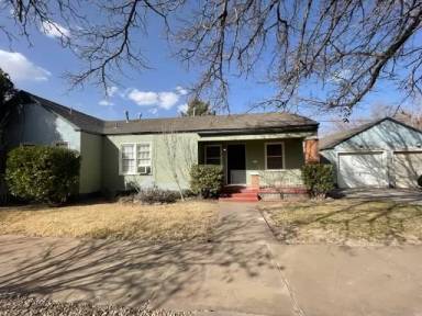 Main picture of 407 W Walnut St