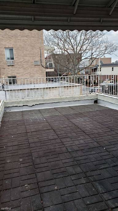 Main picture of 16 Avenue O