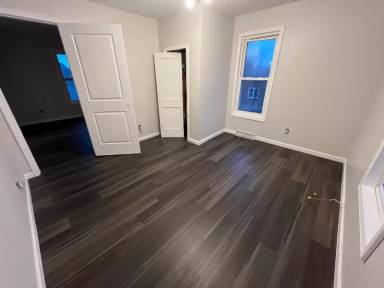 Main picture of 2907 Oakwood Ave