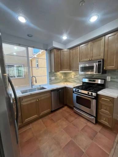 Main picture of 640 Hatfield Dr