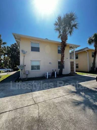 Main picture of 207 7th St S