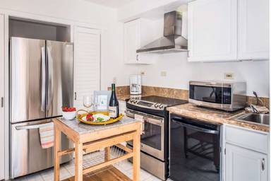 Main picture of 177 Van Ess Way