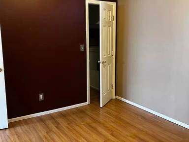 Main picture of 27 Delia Ct