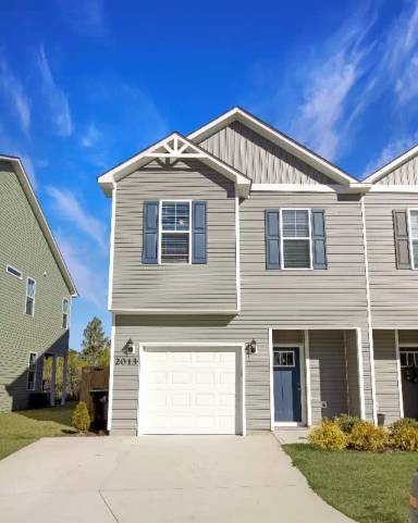 Main picture of 2013 Folkstone Woods Ln