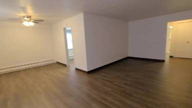 Main picture of 15 Bower Hill Rd