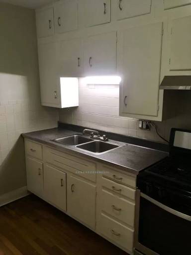 Main picture of 2037 Redrose Ave