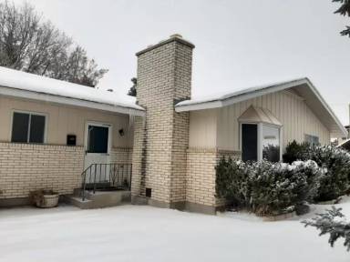 Main picture of 2048 Hughes Dr