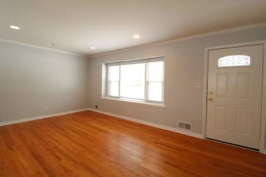 Main picture of 8428 Beverly Dr