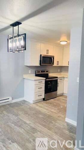 Main picture of 925 18th St NE