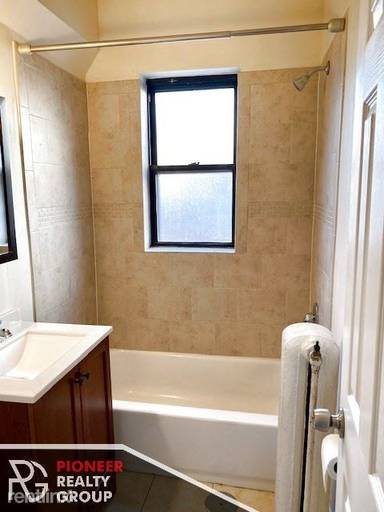 Main picture of 11464 N Dearborn St