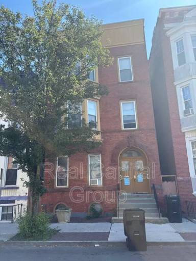 Main picture of 306 3rd St