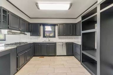 Main picture of 564 S 87th East Ave